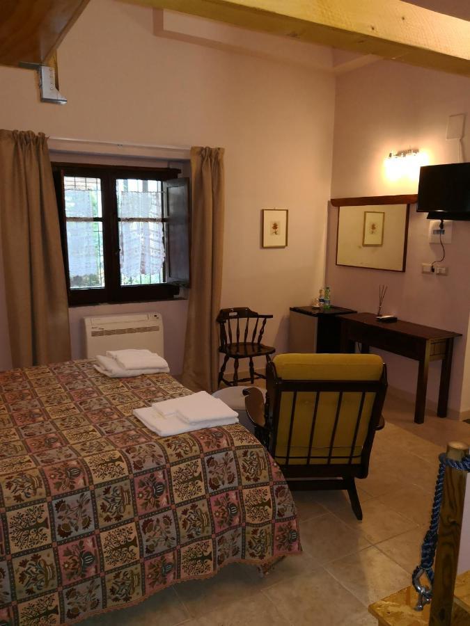 B&B Ex Magazzeno Barlotti Paestum Exterior foto